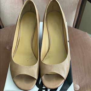 Nine West Cognac open toe wedge